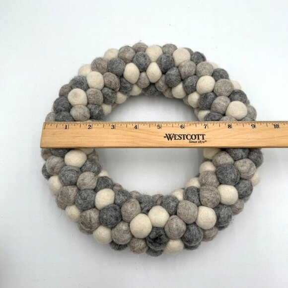 Trader Joe’s Gray Ivory Handcrafted Felted Wool Wreath 9” gray white Made In Nep - Picture 10 of 10